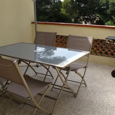 アパート Dans St Raphael