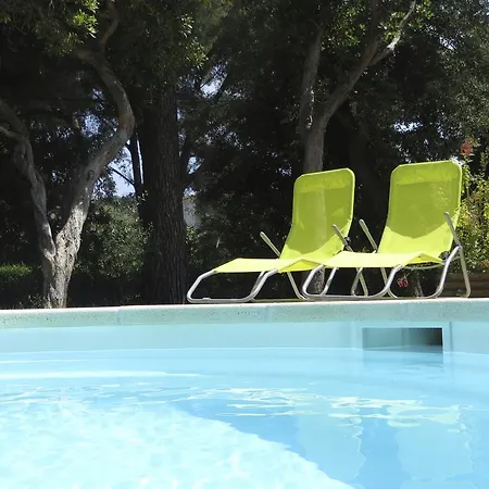 Апартаменти Dans St Raphael