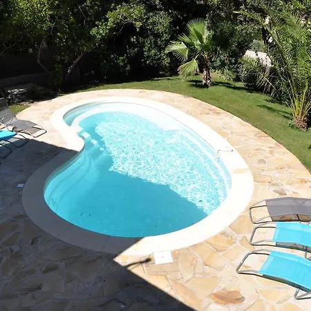 Dans St Raphael * Сен-Рафаель