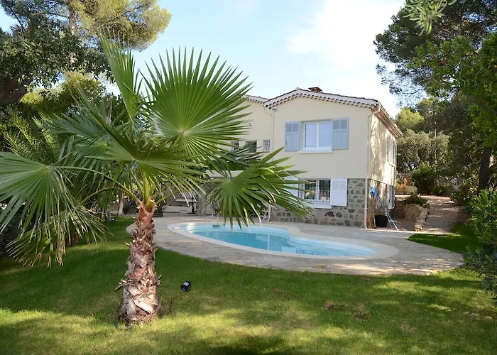 Apartment Dans St Raphael