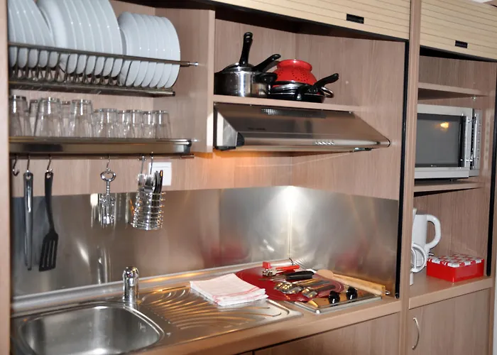 Dans St Raphael Saint-Raphaël